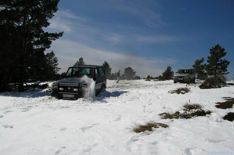 Nissan Patrol en la nieve 4x4